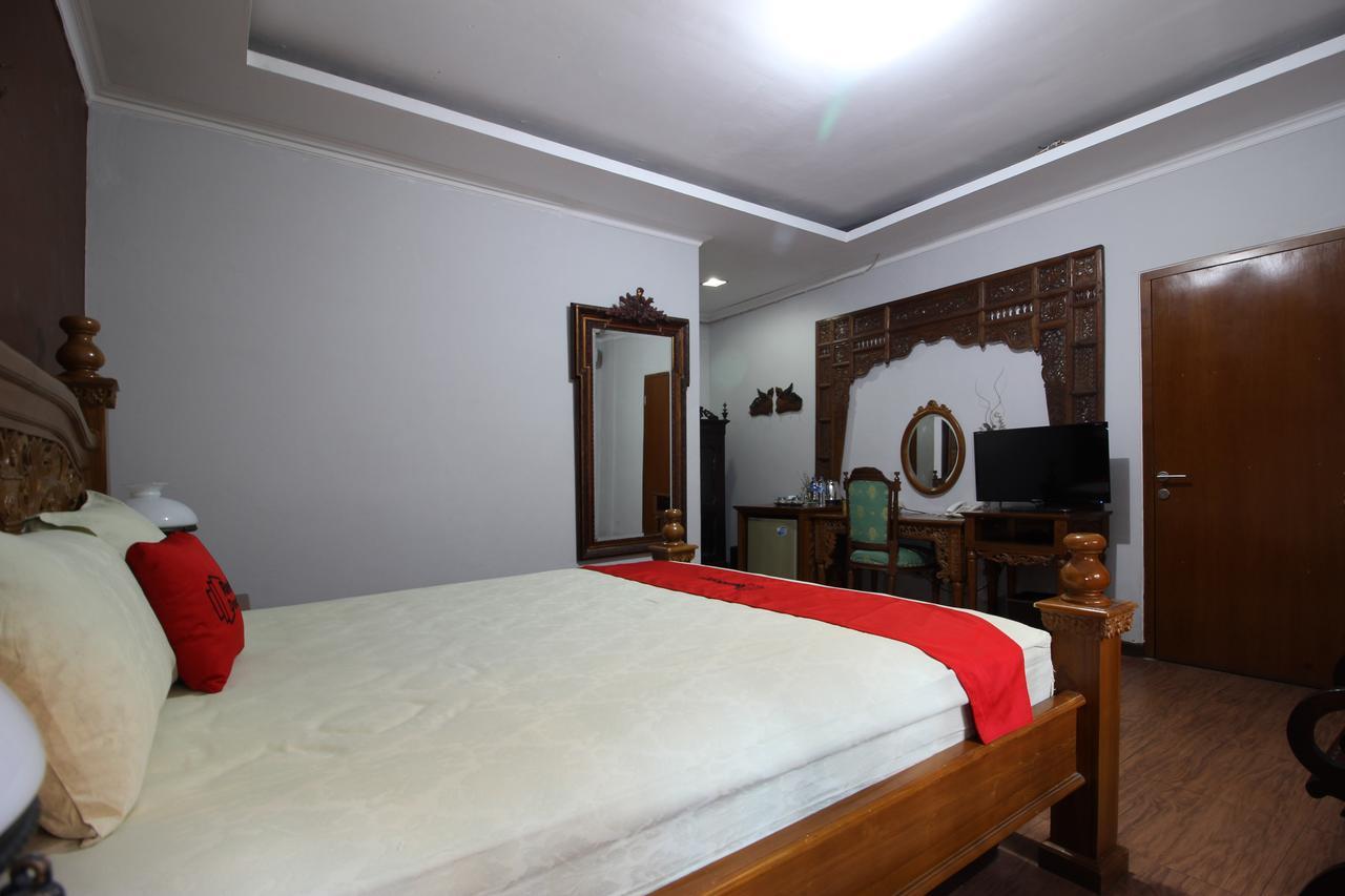 Reddoorz Plus Near Tugu Jogja 2 Yogyakarta Ngoại thất bức ảnh