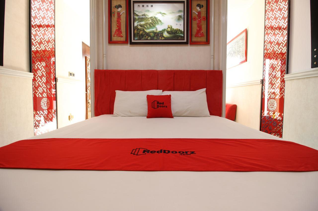 Reddoorz Plus Near Tugu Jogja 2 Yogyakarta Ngoại thất bức ảnh