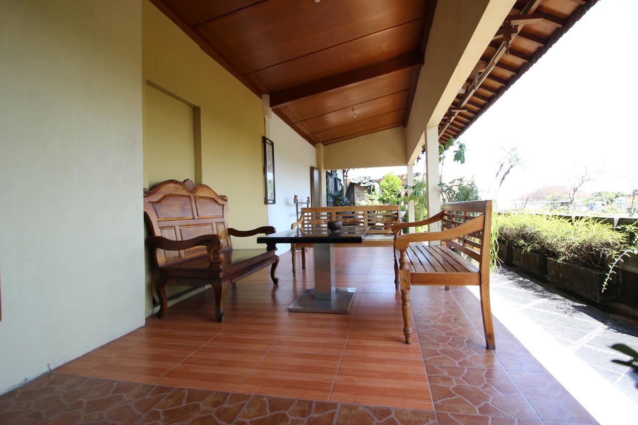 Reddoorz Plus Near Tugu Jogja 2 Yogyakarta Ngoại thất bức ảnh
