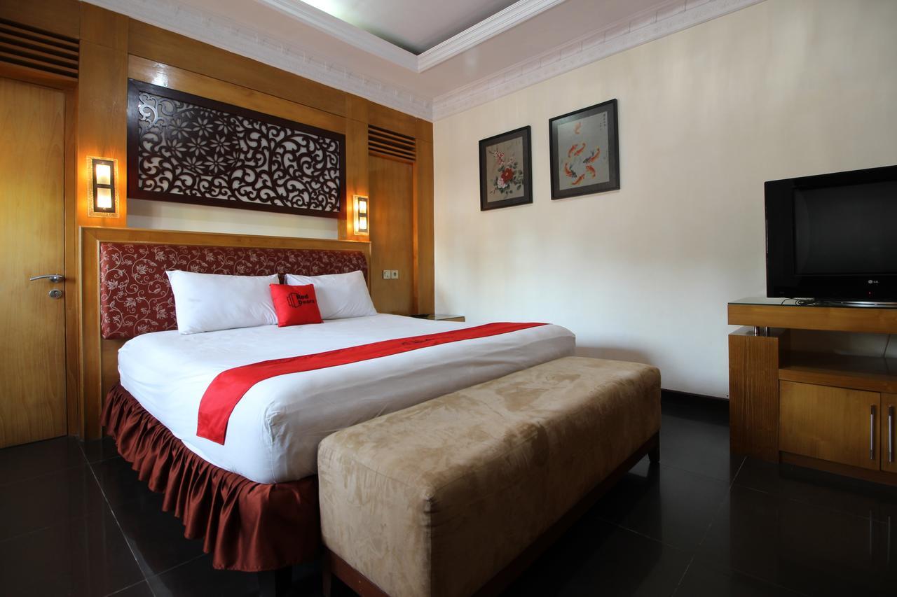 Reddoorz Plus Near Tugu Jogja 2 Yogyakarta Ngoại thất bức ảnh