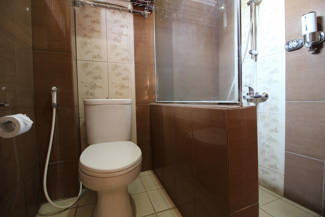 Reddoorz Plus Near Tugu Jogja 2 Yogyakarta Ngoại thất bức ảnh