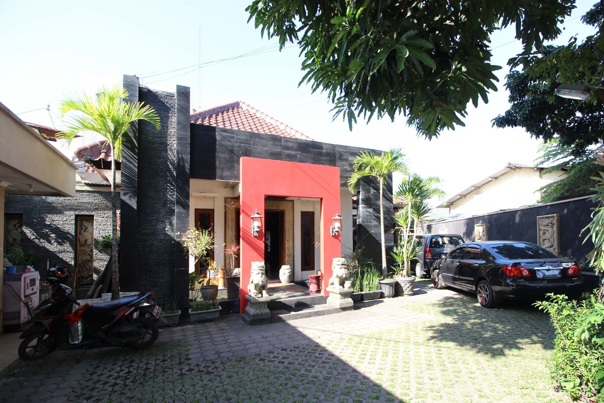 Reddoorz Plus Near Tugu Jogja 2 Yogyakarta Ngoại thất bức ảnh